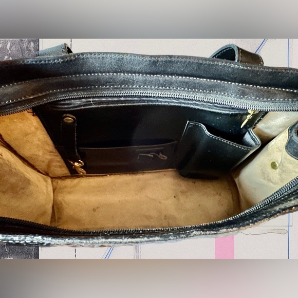 Brahmin Vintage Black Croc Embossed Leather Shoulder Bag - Picture 6 of 10